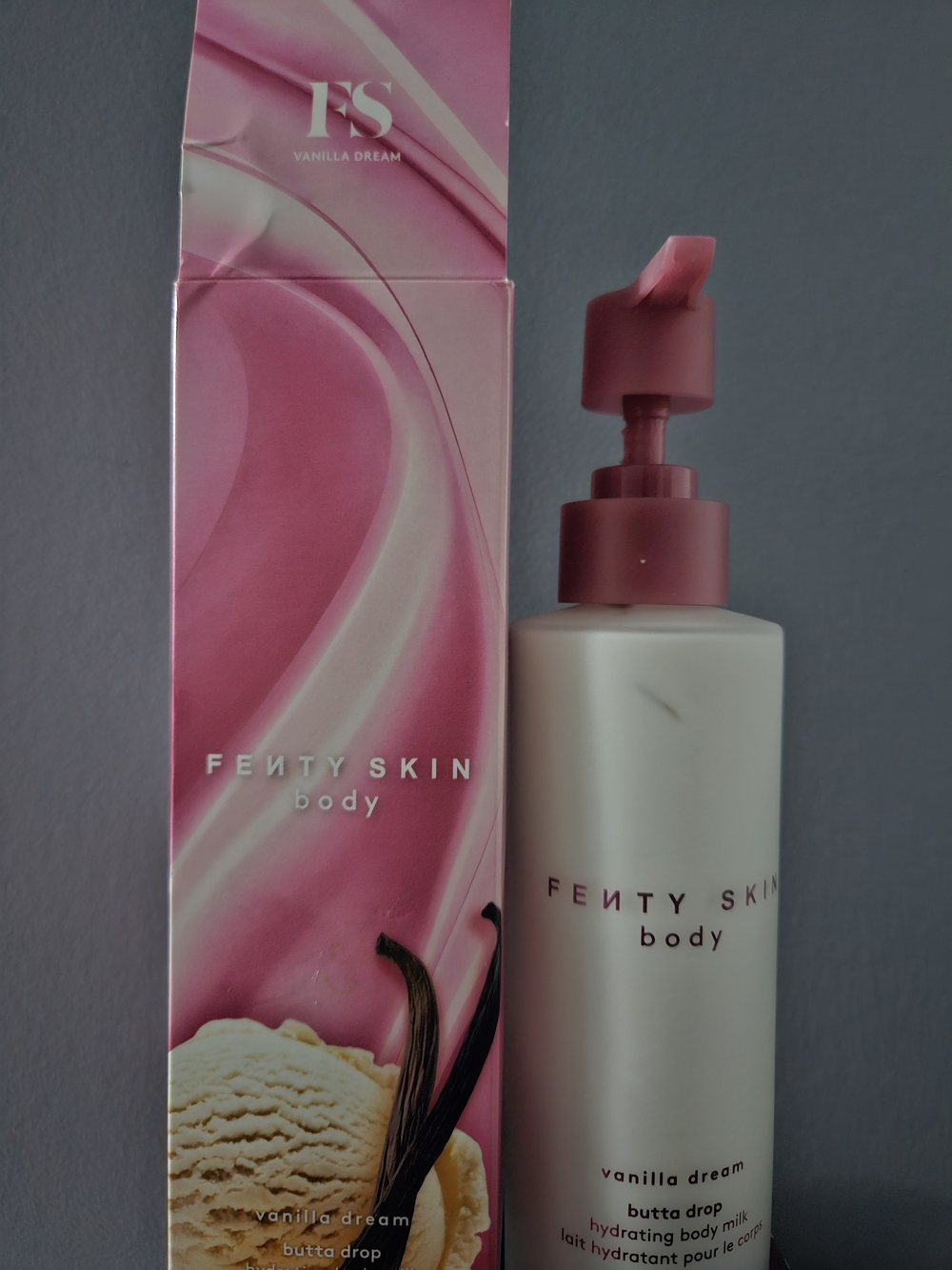 Fenty Beauty Body Milk Vanilla Dream - Pink & Cream